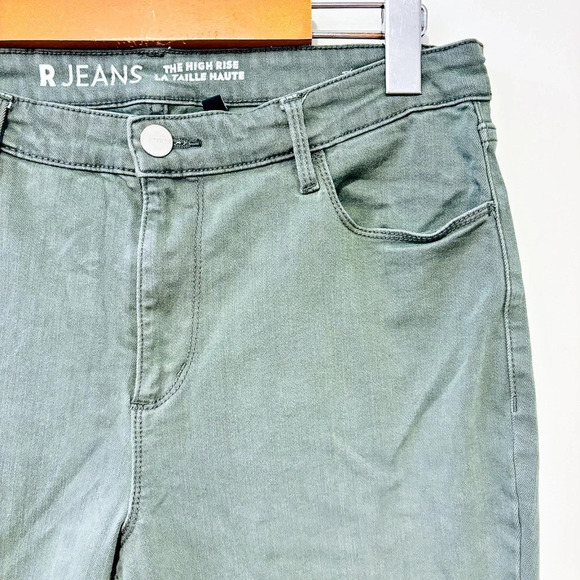 REITMANS High-Waisted Green Jeans (31P) – Petite Fit Denim * - Picture 5 of 10